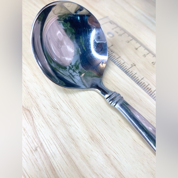 Vintage Reed & Barton 18/10 Heritage Mint Serving Spoon Ladle Flatware Cutlery - Picture 6 of 6